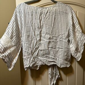 American Threads Boxy Cropped Top